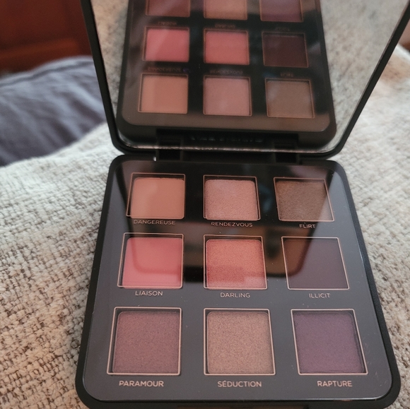 Viseart and Eleman Eyeshadow Palettes - Picture 3 of 4